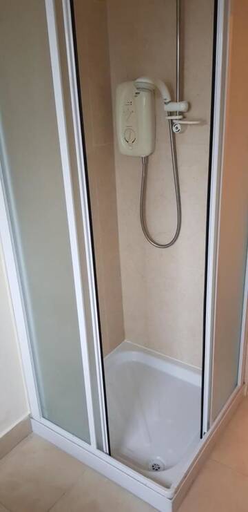 Фото Дома для отпуска 3 Bedroom newly furnished cork city г. Корк 3