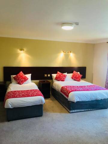 Фото Отель Fernhill Lodge Carrigaline г. Корк 2