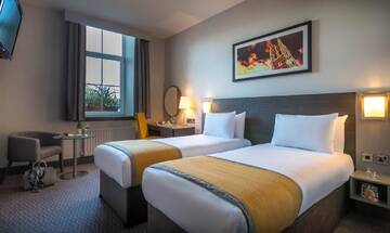 Фото номера Двухместный номер с 2 отдельными кроватями Отель Maldron Hotel Shandon Cork City г. Корк 5