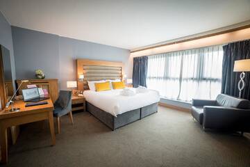 Фото номера Люкс Отель Radisson BLU Hotel &amp; Spa, Little Island Cork г. Корк 4