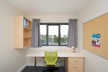 Фото Общежития University Hall Apartments - UCC Summer Beds г. Корк 4
