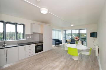Фото Общежития University Hall Apartments - UCC Summer Beds г. Корк 1