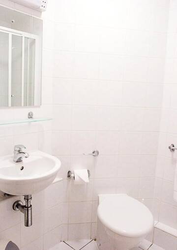 Фото номера Апартаменты с 3 спальнями Общежития University Hall Apartments - UCC Summer Beds г. Корк 12