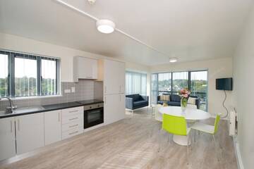 Фото номера Апартаменты с 3 спальнями Общежития University Hall Apartments - UCC Summer Beds г. Корк 23