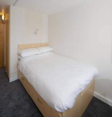 Фото Общежития University Hall Apartments - UCC Summer Beds г. Корк 3